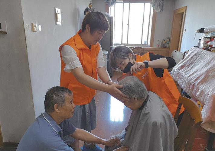 局供图2021年起,沈阳市在100个社区开展政府购买居家养老服务试点工作